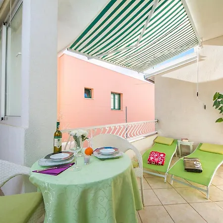 Gemuetliche Mit Terrasse In Bidol Apartment Makarska